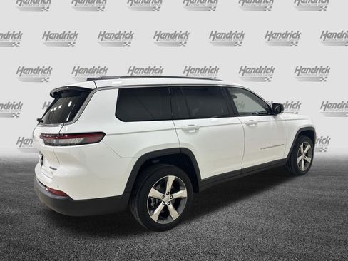 Used 2022 Jeep Grand Cherokee L Limited w/ Luxury Tech Group II image 10