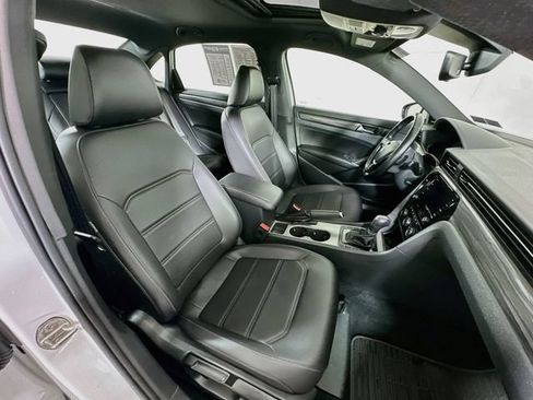 Used 2021 Volkswagen Passat 2.0T R-Line FWD image 30