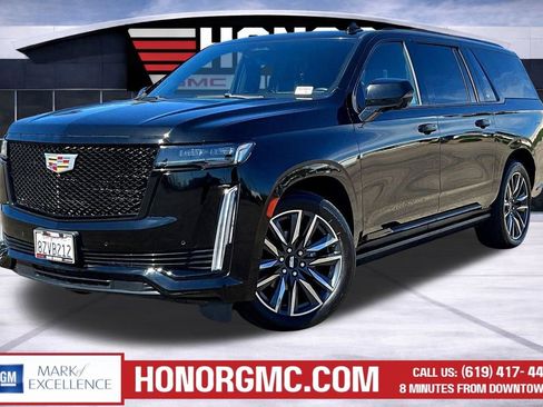 Used 2022 Cadillac Escalade ESV Sport w/ Touring Package AWD/4WD image 3