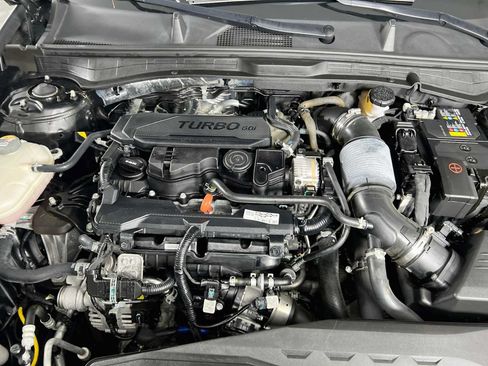 Certified 2023 Hyundai Sonata Limited w/ Preferred Accessory Package FWD image 31