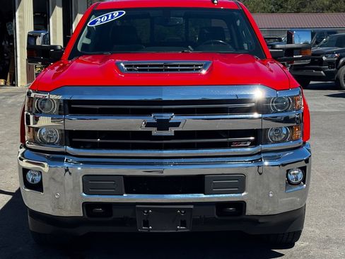 Used 2019 Chevrolet Silverado 2500 LTZ w/ LTZ Plus Package AWD/4WD image 9