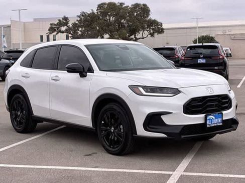 Certified 2026 Honda HR-V Sport image 8