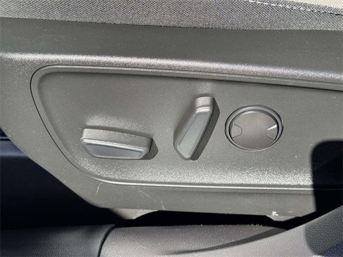 Used 2022 Ford Escape SE w/ Convenience Package image 18