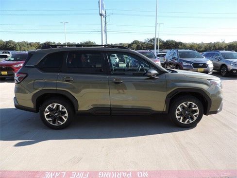 New 2026 Subaru Forester Premium image 4