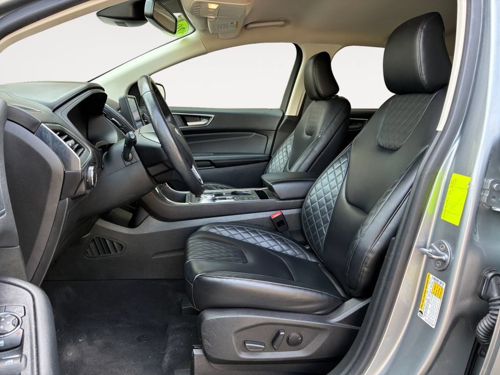 Used 2024 Ford Edge Titanium AWD/4WD image 9