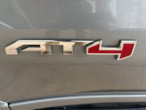 Used 2024 GMC Sierra 1500 AT4 w/ Technology Package image 29