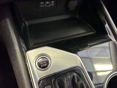 Used 2024 Nissan Altima 2.5 SV FWD image 21