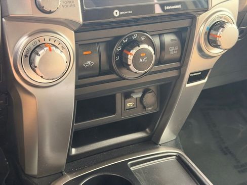 Used 2022 Toyota 4Runner SR5 RWD image 33