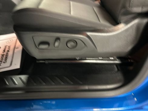 Used 2023 Chevrolet Colorado Trail Boss w/ Safety Package AWD/4WD image 13