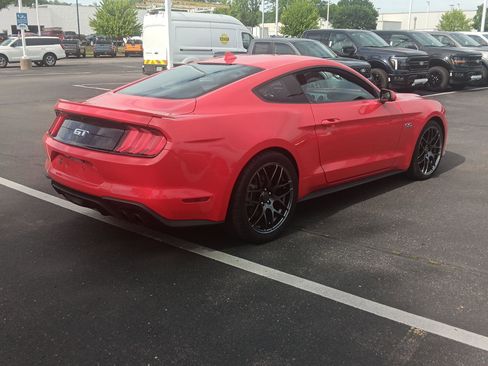 Used 2021 Ford Mustang GT RWD image 5