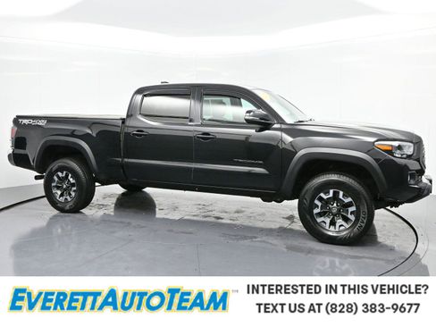 Used 2021 Toyota Tacoma TRD Off-Road image 1