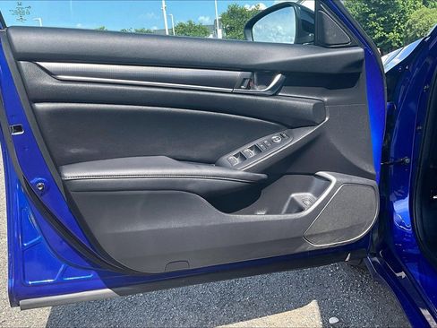 Used 2022 Honda Accord Sport image 21