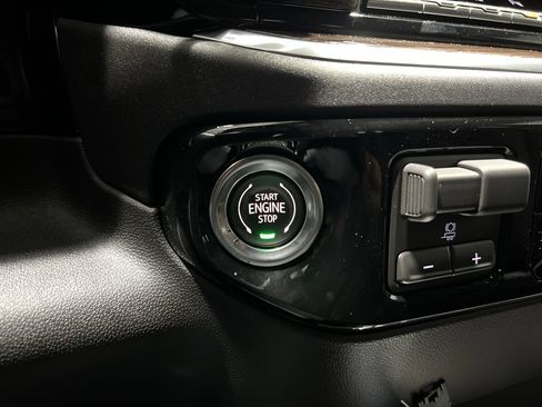 New 2026 Chevrolet Silverado 3500 LT w/ Texas Edition image 15