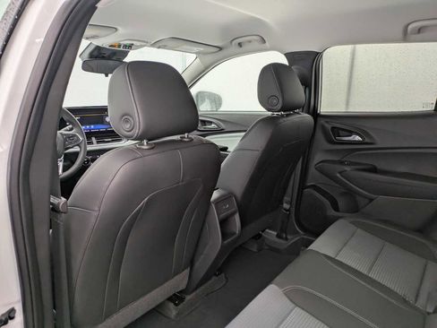 New 2026 Chevrolet Trax LT FWD image 19