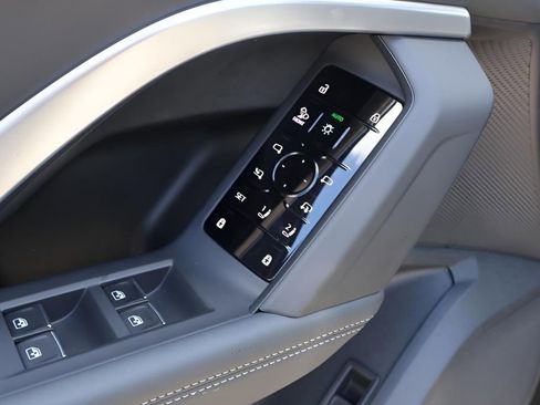 New 2025 Audi Q5 Premium Plus image 11