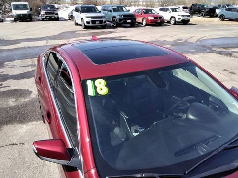 Used 2018 Chevrolet Malibu LT w/ Leather Package image 12