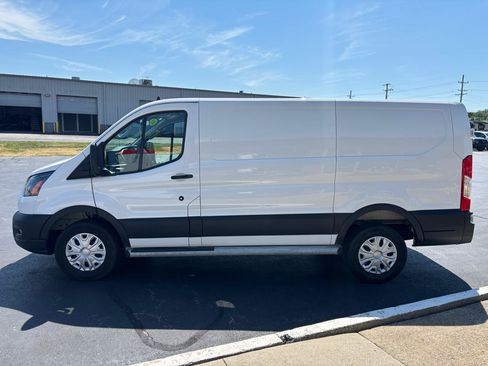 Used 2025 Ford Transit 250 Low Roof w/ Exterior Upgrade Package RWD image 6