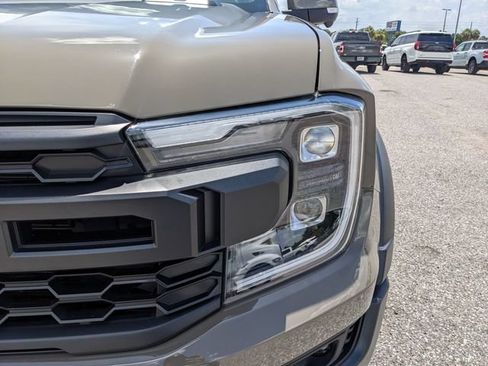 Certified 2025 Ford Ranger Raptor AWD/4WD image 9