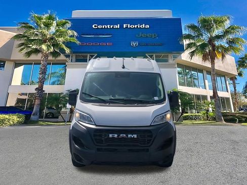 Used 2023 RAM ProMaster 2500 FWD image 3