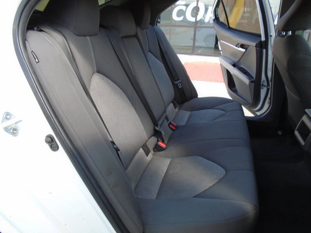 Used 2023 Toyota Camry LE FWD image 11