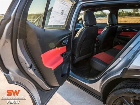 New 2025 Chevrolet Equinox EV RS w/ LPO, Illumination Package image 24