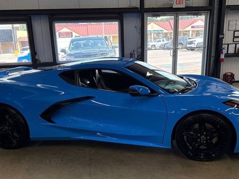 Used 2023 Chevrolet Corvette Stingray Coupe w/ Z51 Performance Package image 11