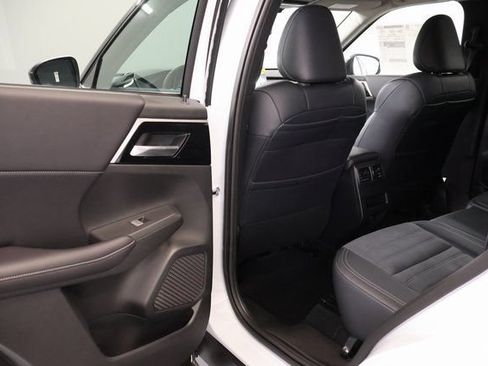 New 2026 Nissan Rogue SL AWD/4WD image 28