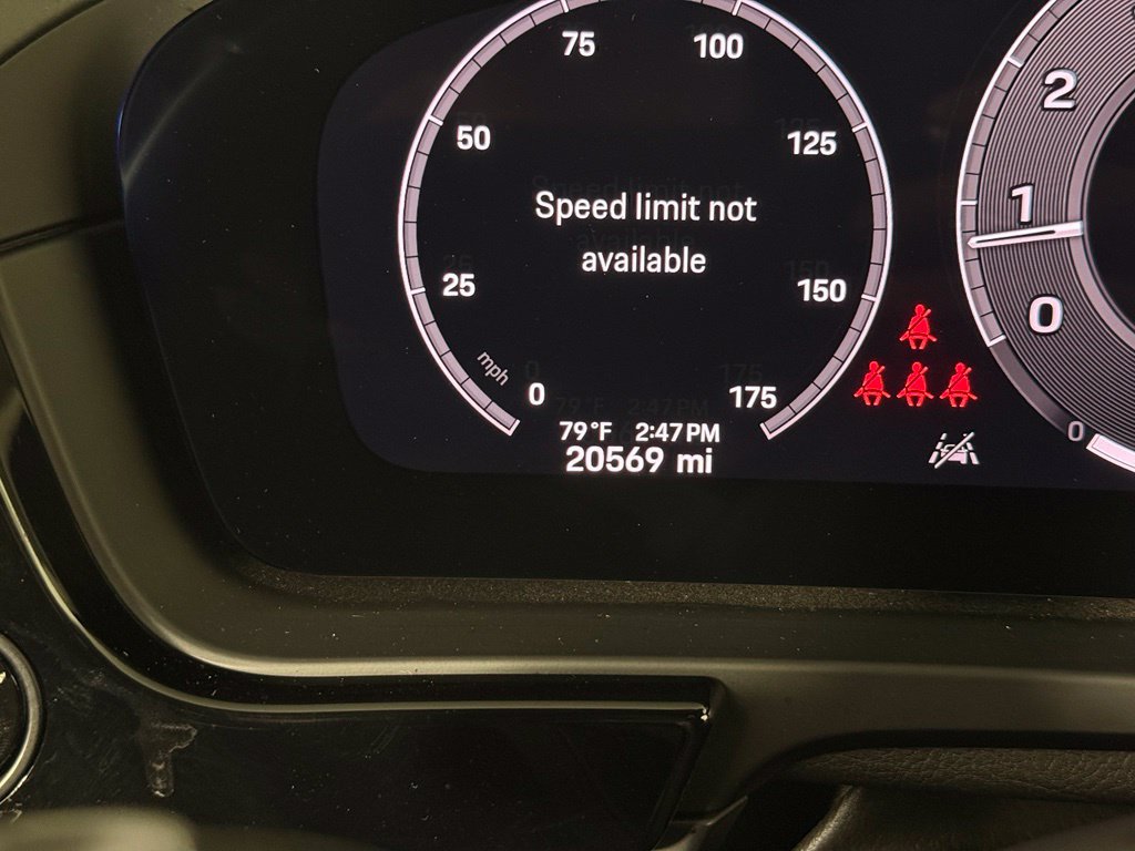 Certified 2024 Porsche Cayenne AWD/4WD image 20