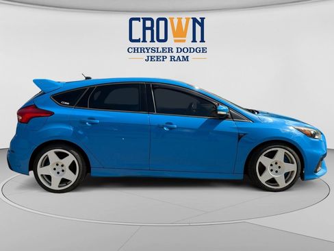 Used 2016 Ford Focus RS AWD/4WD image 2