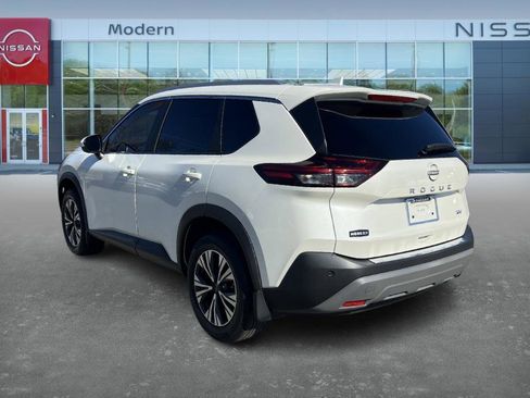 Certified 2023 Nissan Rogue SV w/ SV Premium B Package image 7