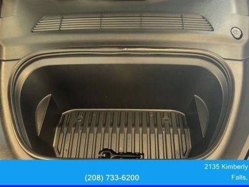Used 2023 Tesla Model Y Long Range AWD/4WD image 44