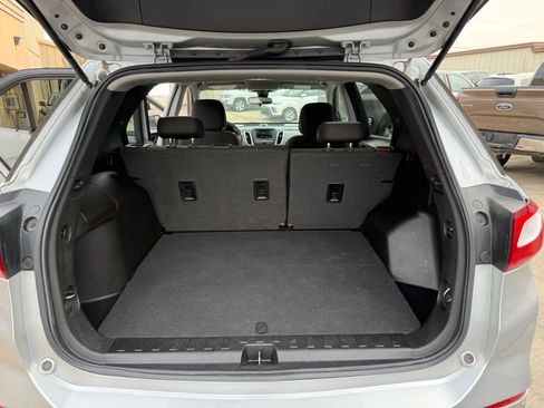 Used 2020 Chevrolet Equinox LT image 23