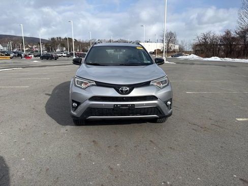 Used 2017 Toyota RAV4 SE image 8