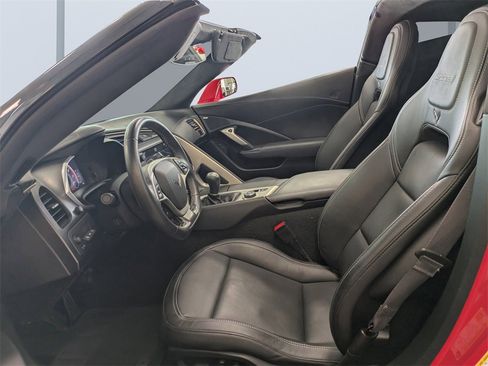 Used 2015 Chevrolet Corvette Z06 w/ 3LZ Preferred Equipment Group image 11