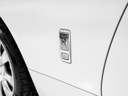 Used 2018 Rolls-Royce Dawn image 49