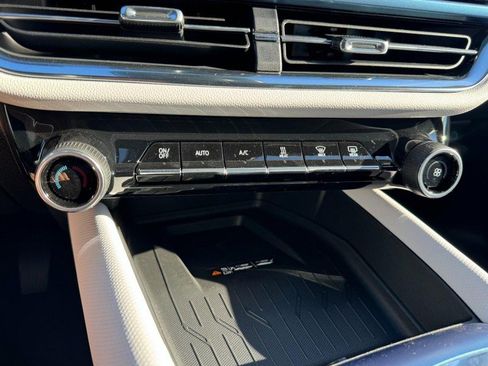 New 2026 Chevrolet Equinox EV LT image 12