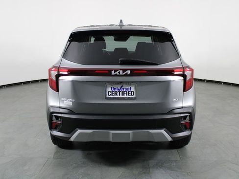 Used 2024 Kia Seltos LX AWD/4WD image 10