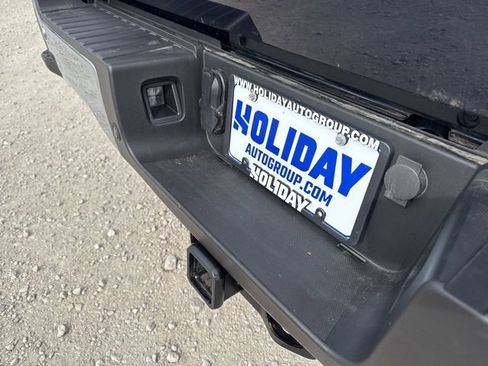 Used 2024 Ford F250 Lariat w/ Chrome Package image 16