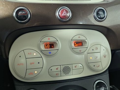 Used 2013 FIAT 500 Lounge w/ Luxury Leather Pkg FWD image 17