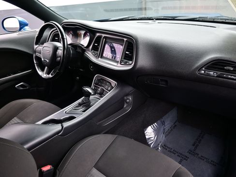 Used 2021 Dodge Challenger GT w/ Blacktop Package AWD/4WD image 17