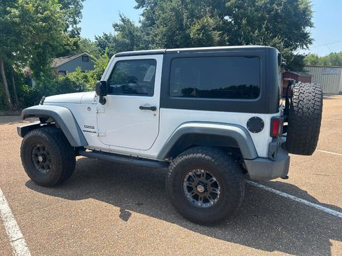 Used 2013 Jeep Wrangler Sport AWD/4WD image 3