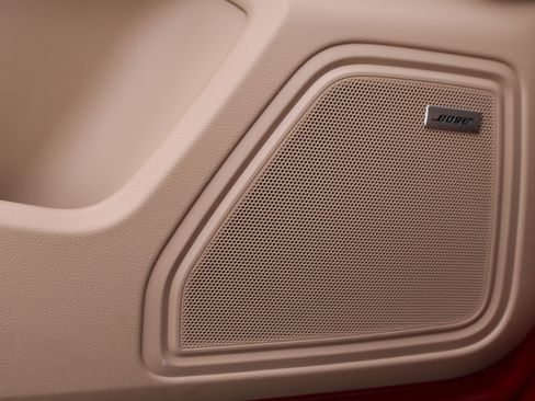 Used 2025 Porsche Macan image 14