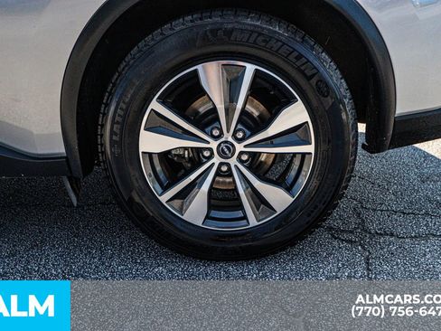 Used 2023 Nissan Murano SV image 16