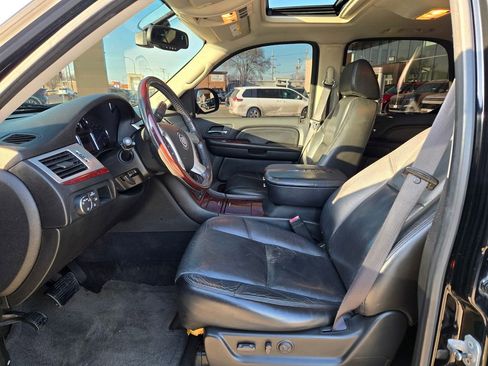 Used 2008 Cadillac Escalade AWD image 27