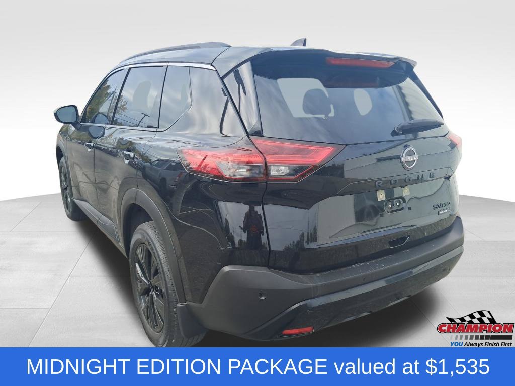 Used 2023 Nissan Rogue SV w/ SV Premium B Package AWD/4WD image 3