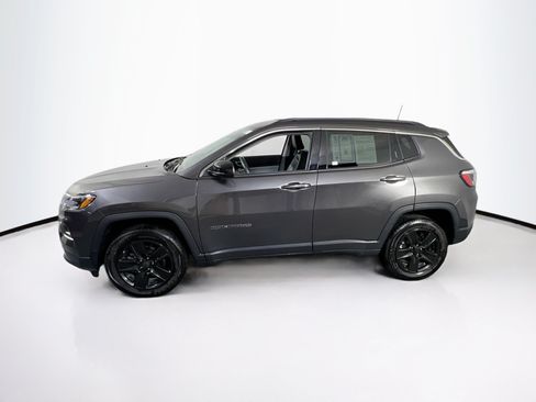 Used 2022 Jeep Compass Latitude w/ Convenience Group AWD/4WD image 8