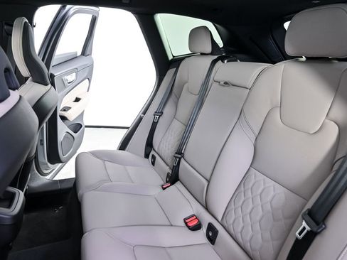 New 2026 Volvo XC60 B5 Plus w/ Protection Package Premier AWD/4WD image 19