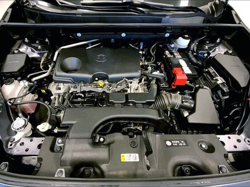 Used 2019 Toyota RAV4 XLE image 30
