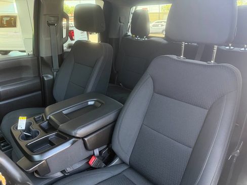 Used 2025 Chevrolet Silverado 2500 W/T AWD/4WD image 9
