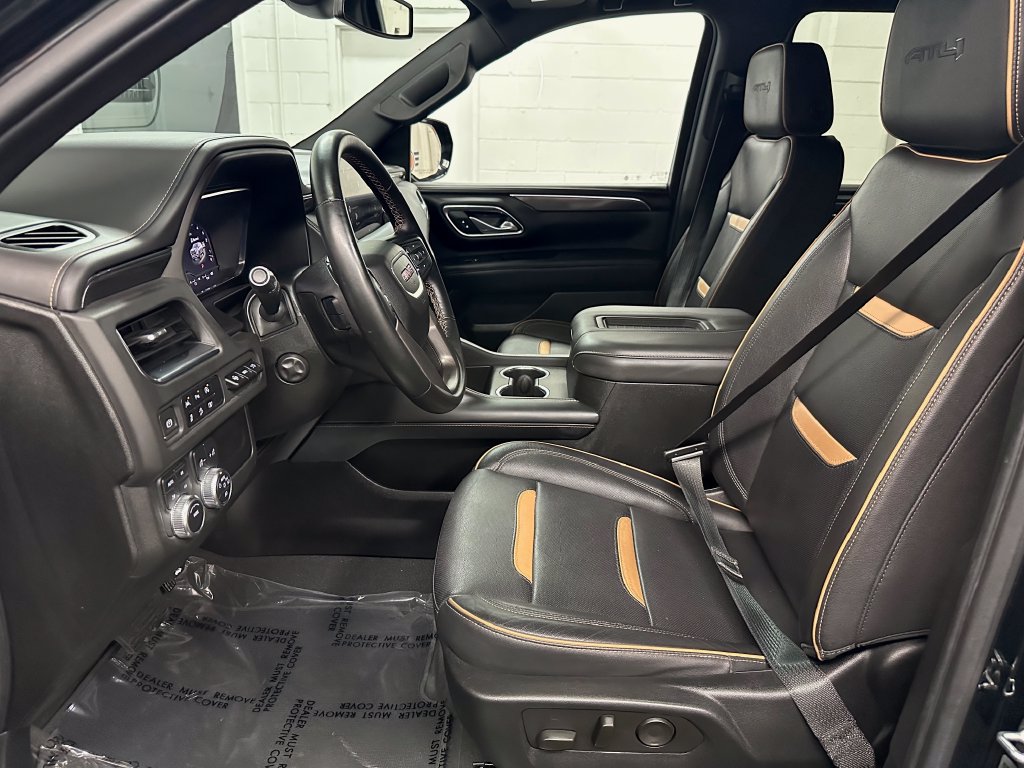 Used 2023 GMC Yukon XL AT4 w/ AT4 Premium Package AWD/4WD image 18